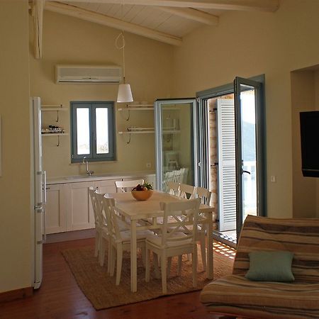 Urania Luxury Villas Pondi Экстерьер фото