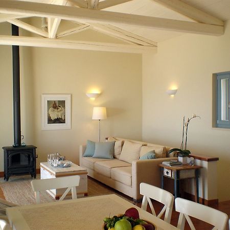 Urania Luxury Villas Pondi Экстерьер фото